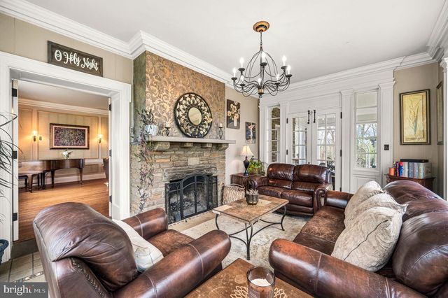 1018 BEECH RD, Wallingford, PA 19086