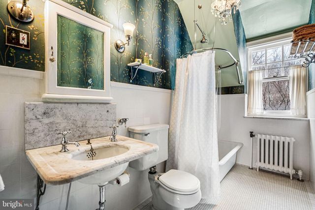 1018 BEECH RD, Wallingford, PA 19086