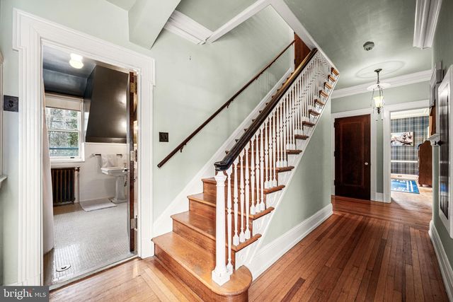 1018 BEECH RD, Wallingford, PA 19086