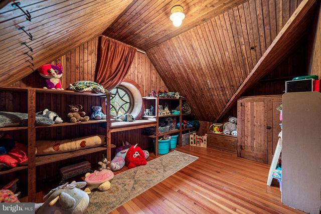 1018 BEECH RD, Wallingford, PA 19086