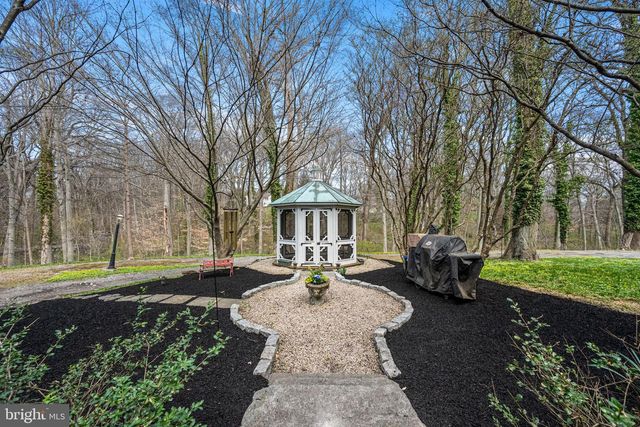 1018 BEECH RD, Wallingford, PA 19086