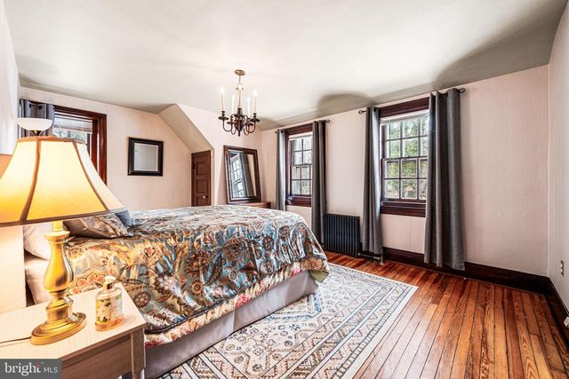 1018 BEECH RD, Wallingford, PA 19086