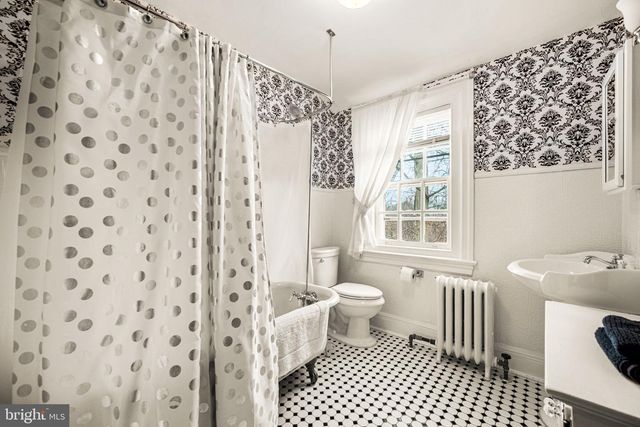 1018 BEECH RD, Wallingford, PA 19086