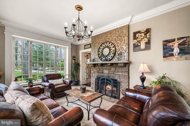 1018 BEECH RD, Wallingford, PA 19086