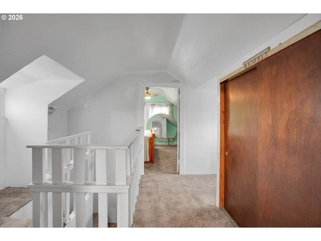 6433 Ne DURHAM Ave, Portland, OR 97211