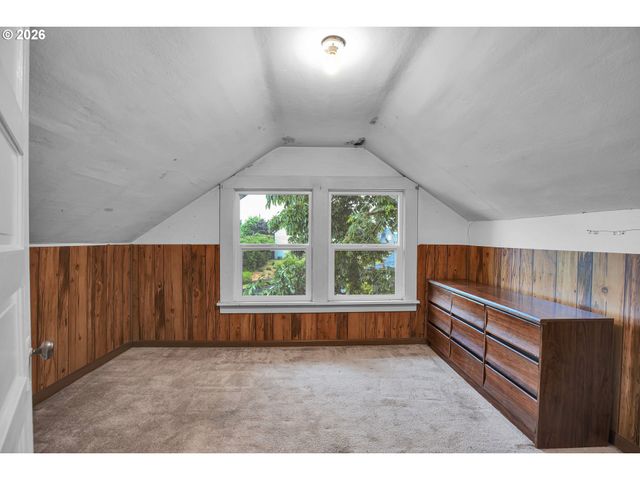 6433 Ne DURHAM Ave, Portland, OR 97211