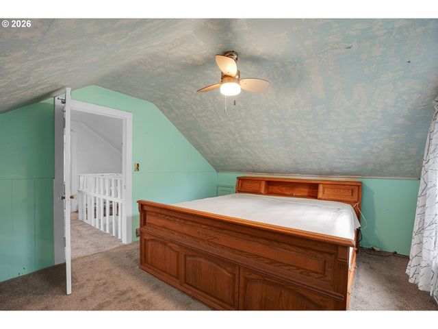 6433 Ne DURHAM Ave, Portland, OR 97211