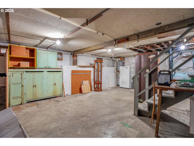 6433 Ne DURHAM Ave, Portland, OR 97211