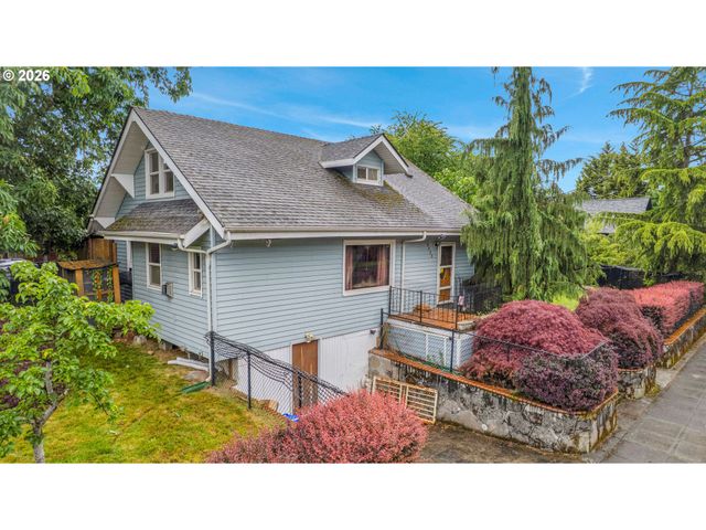 6433 Ne DURHAM Ave, Portland, OR 97211