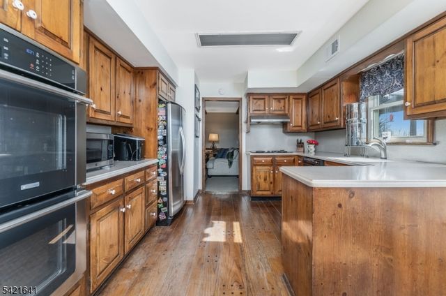 514 Lannon Ln, Bethlehem Twp., NJ 08826