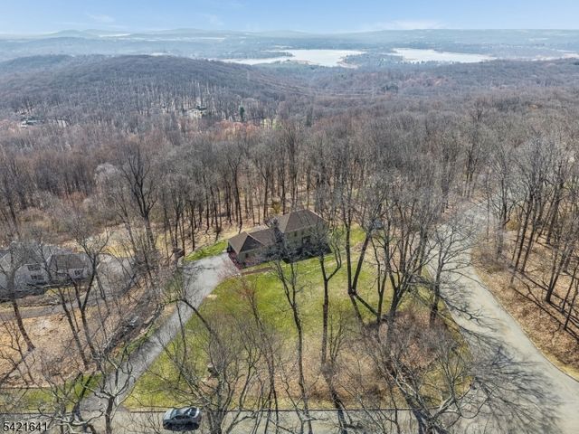 514 Lannon Ln, Bethlehem Twp., NJ 08826