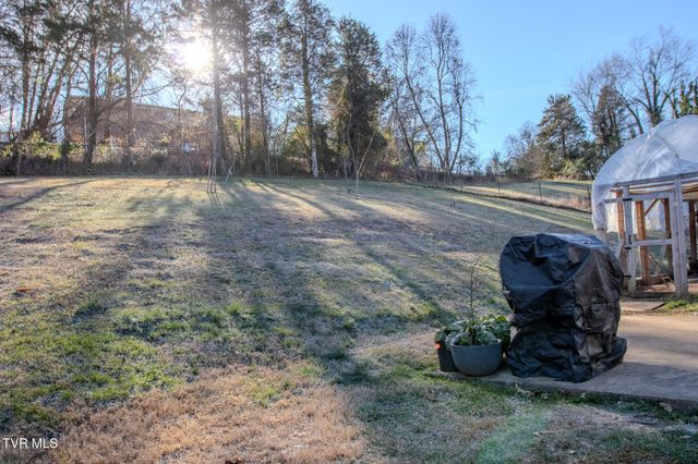 329 Summerville Road, Kingsport, TN 37663