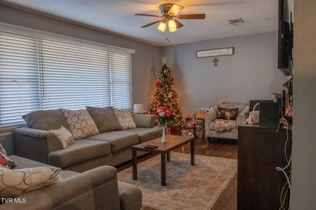 329 Summerville Road, Kingsport, TN 37663