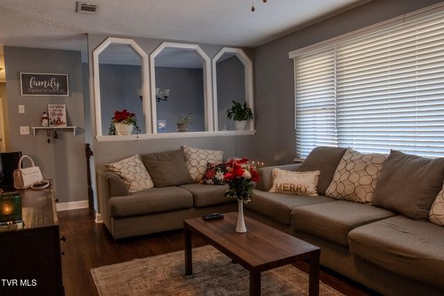 329 Summerville Road, Kingsport, TN 37663