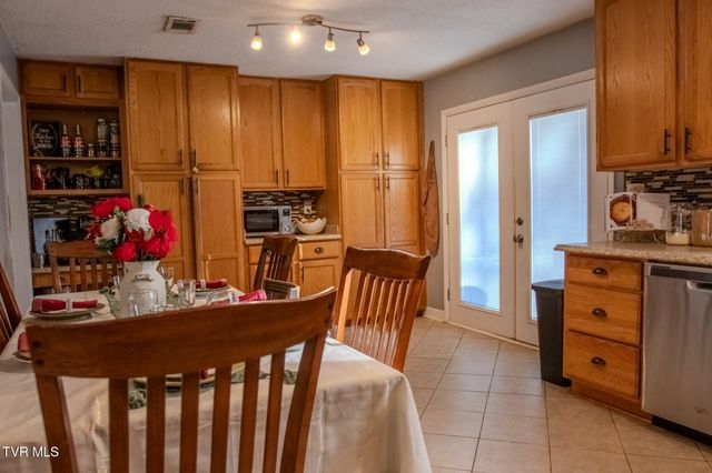 329 Summerville Road, Kingsport, TN 37663