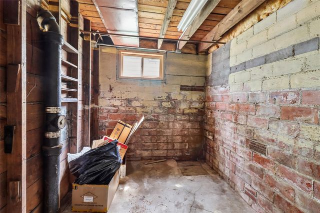 407 Virginia Avenue, Des Moines, IA 50315