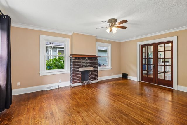 407 Virginia Avenue, Des Moines, IA 50315