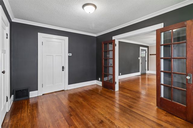407 Virginia Avenue, Des Moines, IA 50315
