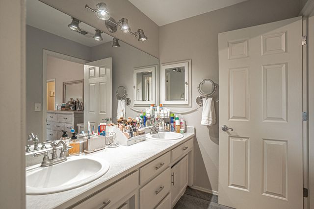 2460 Jeremy Street, Central Point, OR 97502