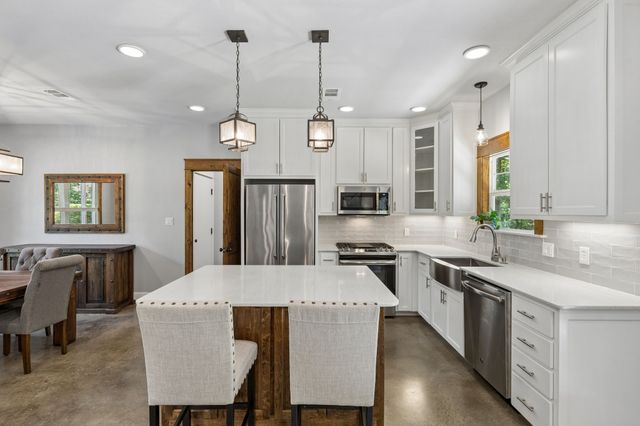 6912 Circle Drive, Bonham, TX 75418