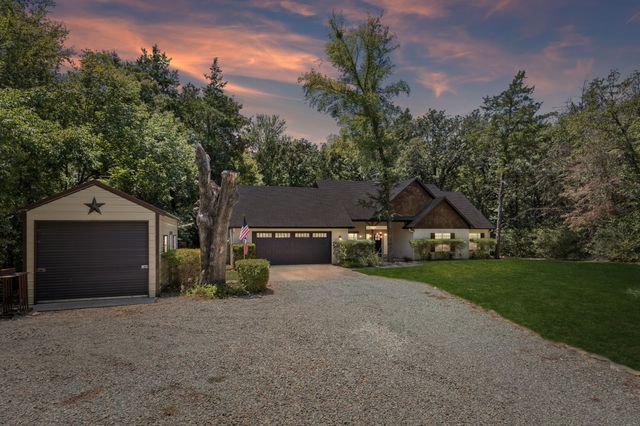 6912 Circle Drive, Bonham, TX 75418