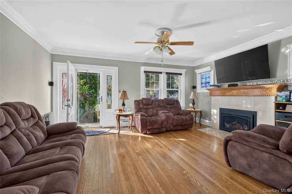 69 Robert Street, Patchogue, NY 11772 — photo 2