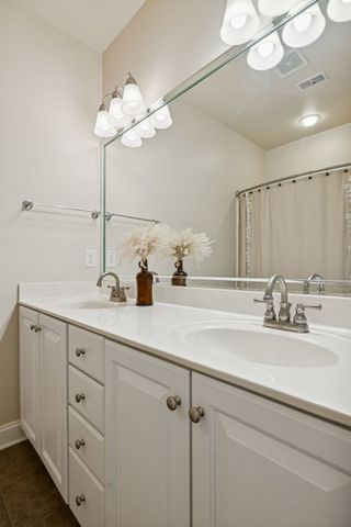 1306 Trenton Ln, Franklin, TN 37067