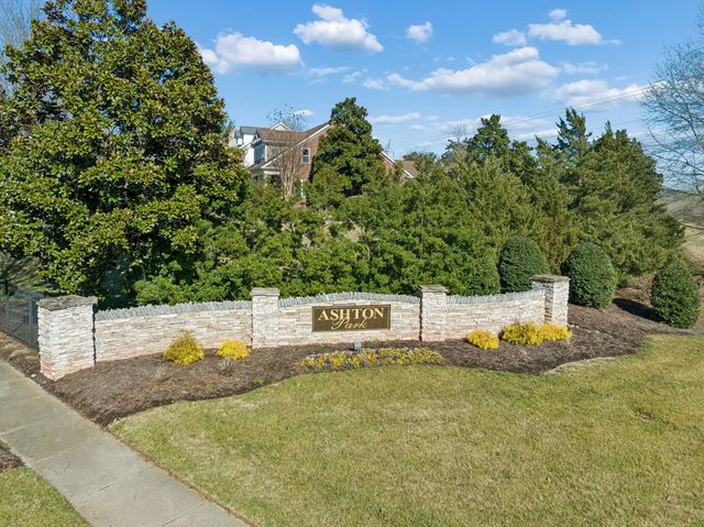 1306 Trenton Ln, Franklin, TN 37067