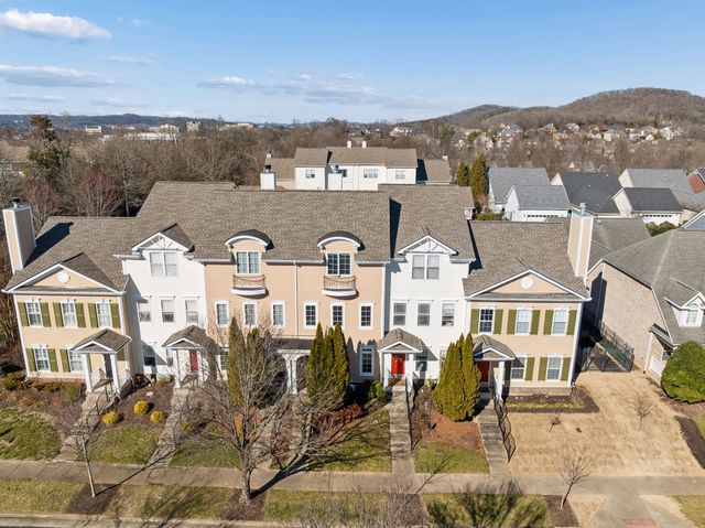 1306 Trenton Ln, Franklin, TN 37067