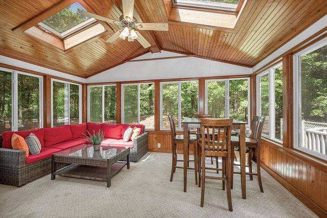 37 Apache Way, Wilmington, MA 01887