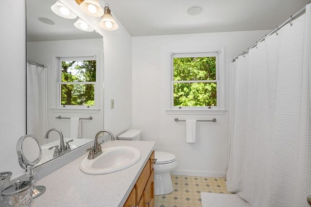 37 Apache Way, Wilmington, MA 01887