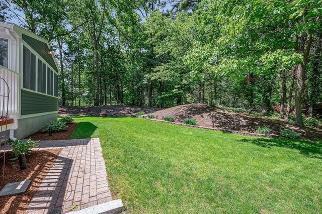 37 Apache Way, Wilmington, MA 01887