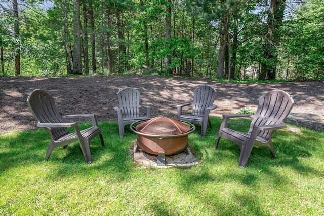 37 Apache Way, Wilmington, MA 01887