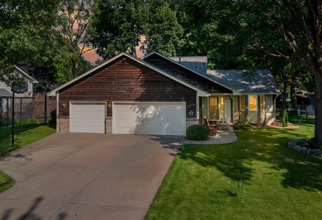 11418 Quebec Avenue N, Champlin, MN 55316