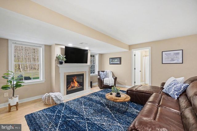 2323 QUEENSBURY DR, Fallston, MD 21047