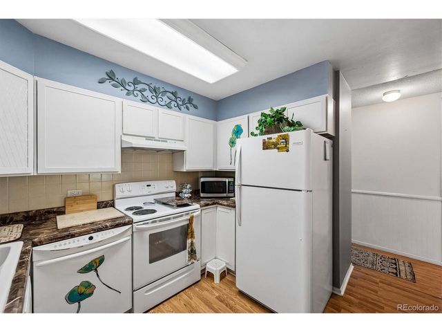 635 S Alton Way 11A, Denver, CO 80247