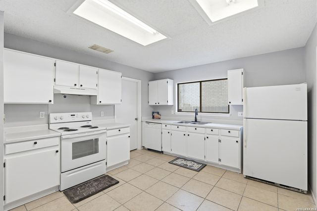 9110 Roquefort, San Antonio, TX 78250