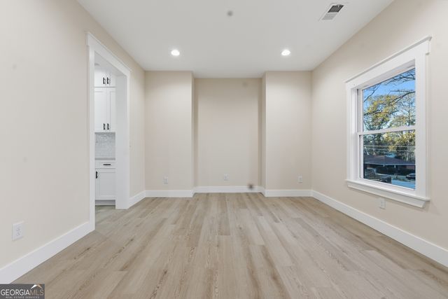 1043 Mccalla Street NE, Conyers, GA 30012