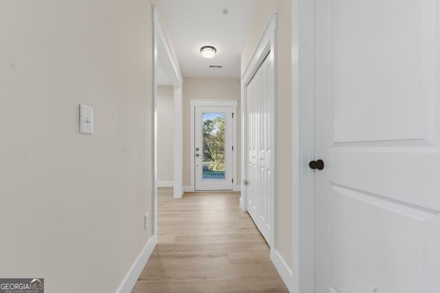 1043 Mccalla Street NE, Conyers, GA 30012