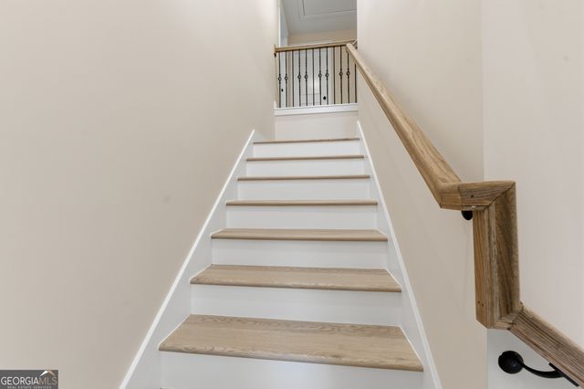 1043 Mccalla Street NE, Conyers, GA 30012