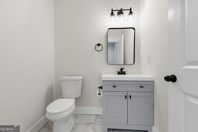 1043 Mccalla Street NE, Conyers, GA 30012