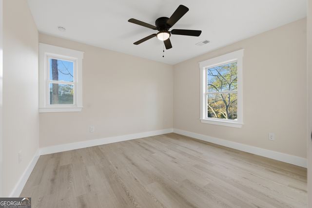 1043 Mccalla Street NE, Conyers, GA 30012