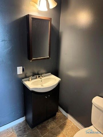 1015 Belmont Avenue, Toledo, OH 43607