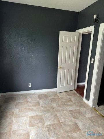 1015 Belmont Avenue, Toledo, OH 43607