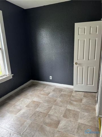 1015 Belmont Avenue, Toledo, OH 43607