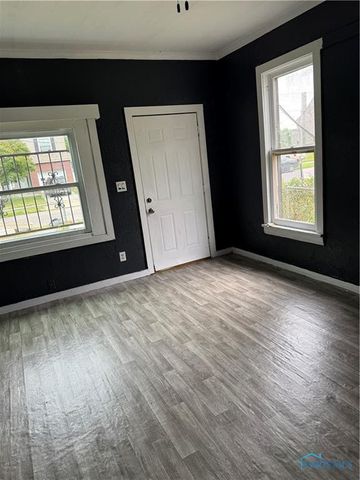 1015 Belmont Avenue, Toledo, OH 43607