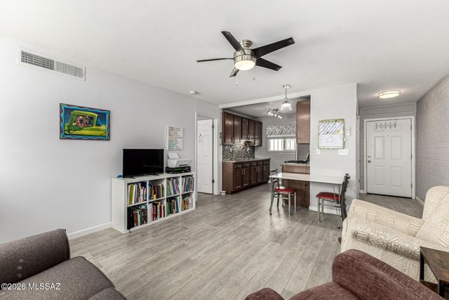 1776 S Palo Verde Ave Apt B101, Tucson, AZ 85713