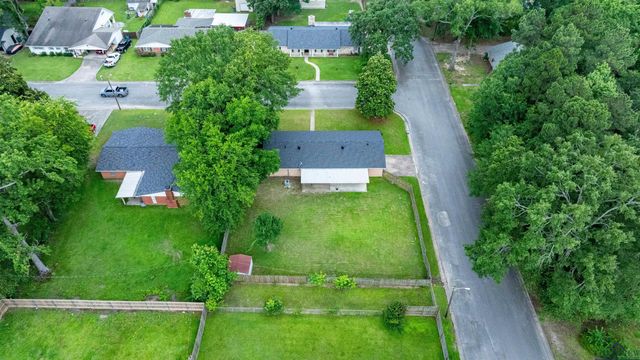 1130 Oakwood St., Carthage, TX 75633