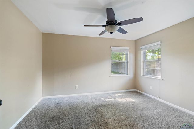 1130 Oakwood St., Carthage, TX 75633