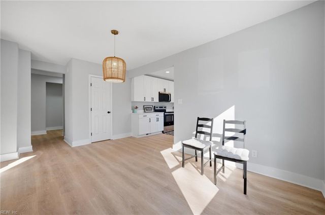 2220 Battery Park Rd, Chesapeake, VA 23323